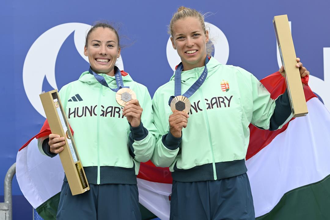 Hungarians won silver and bronze medals in kayak-canoe