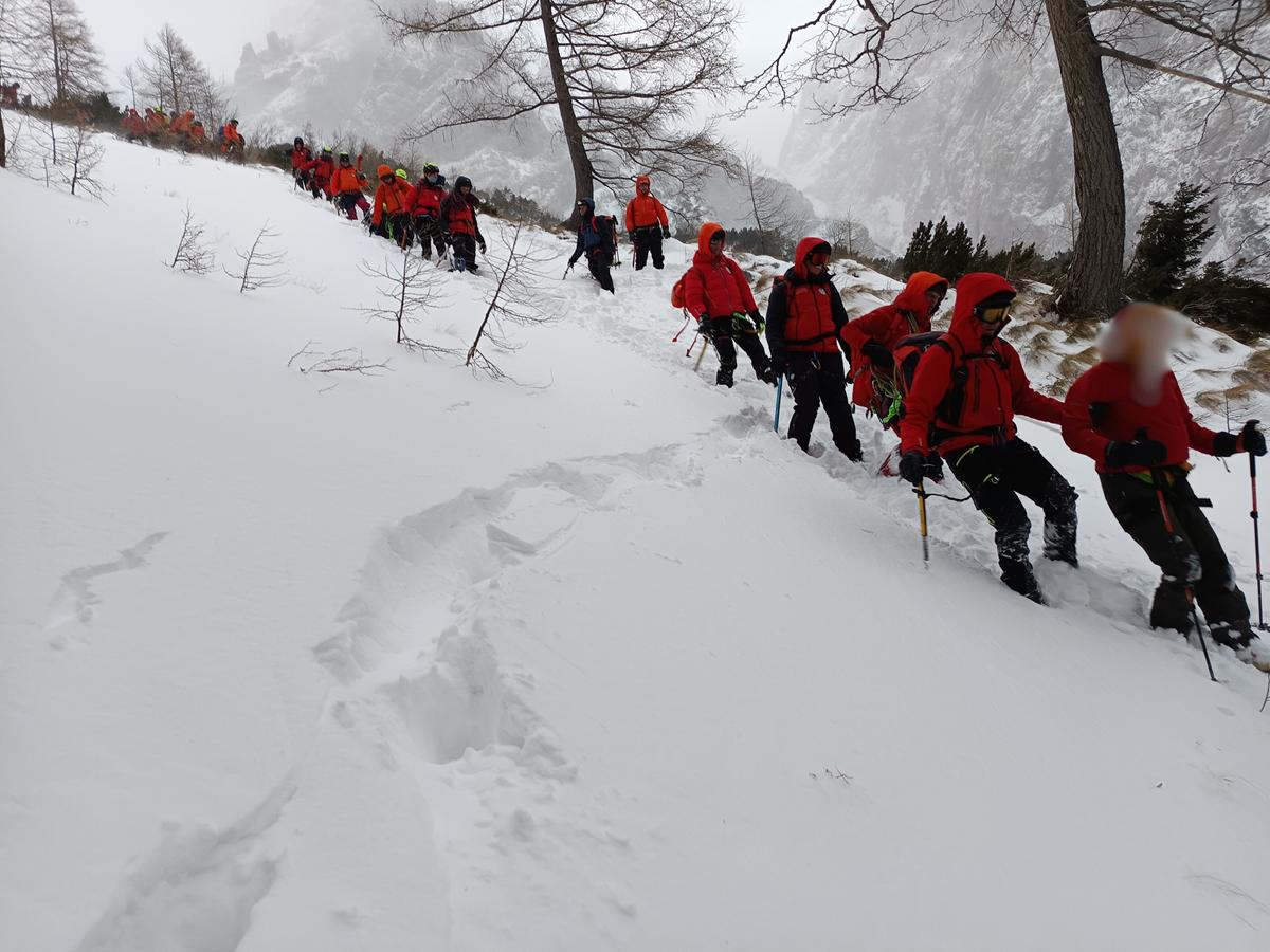 slovenia rescue team hungary news