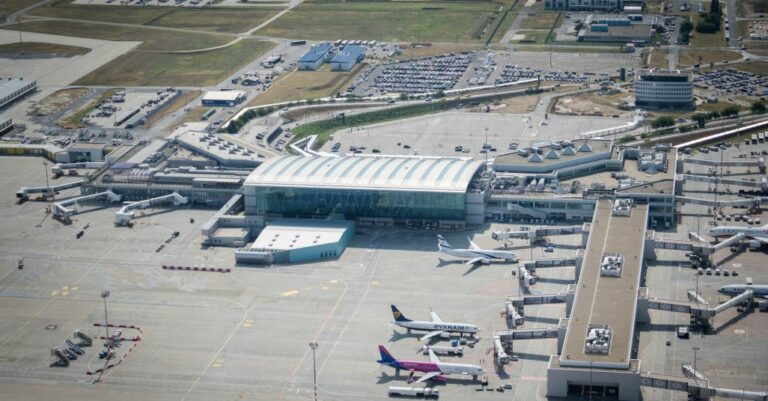 Budapest Airport hungary news