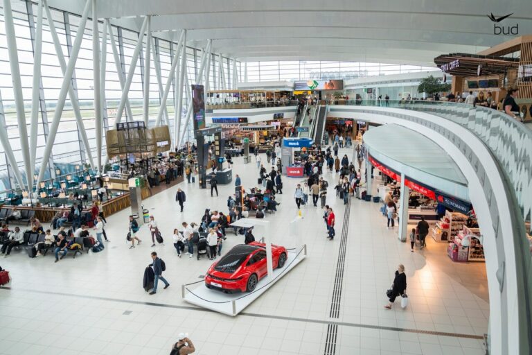 Budapest Airport wage negotiations strike travel