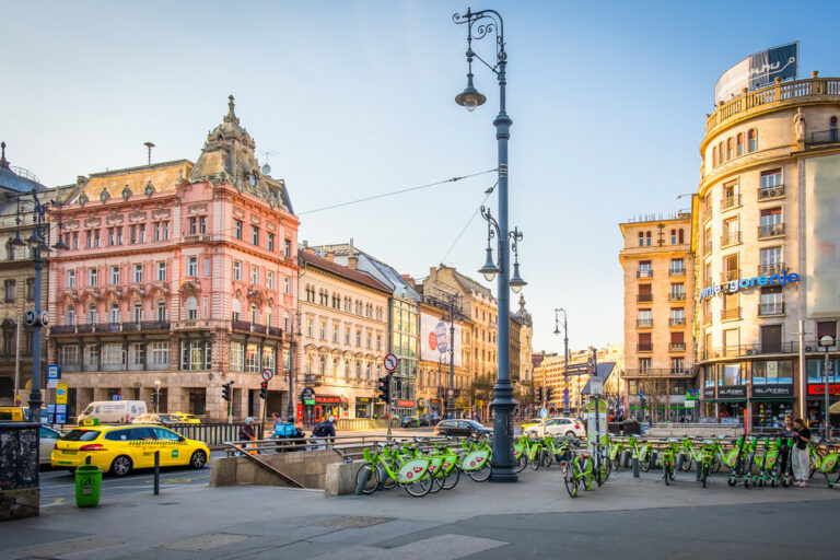 Budapest Astoria renovation Hungary news