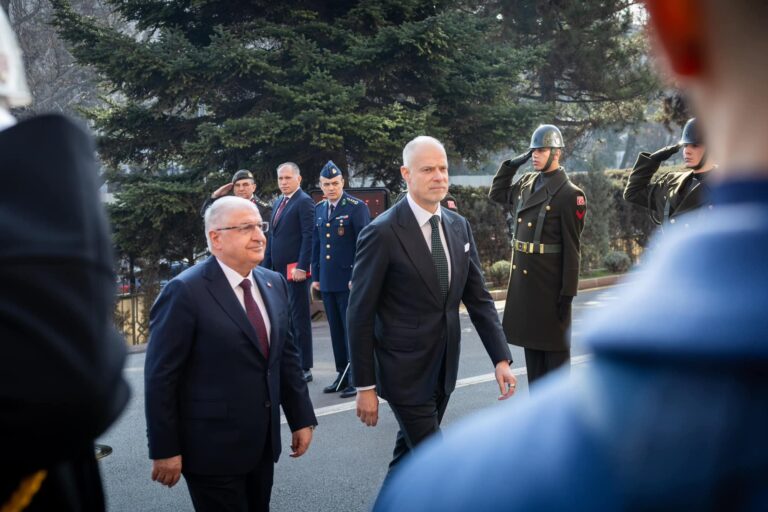 Defence Minister Kristóf Szalay-Bobrovniczky in Ankara
