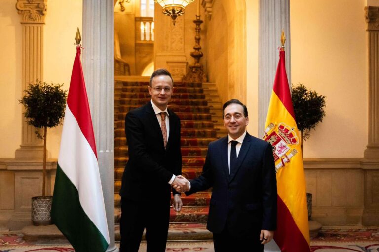 Hungarian, Spanish governments have totally different philosophies says FM Szijjártó