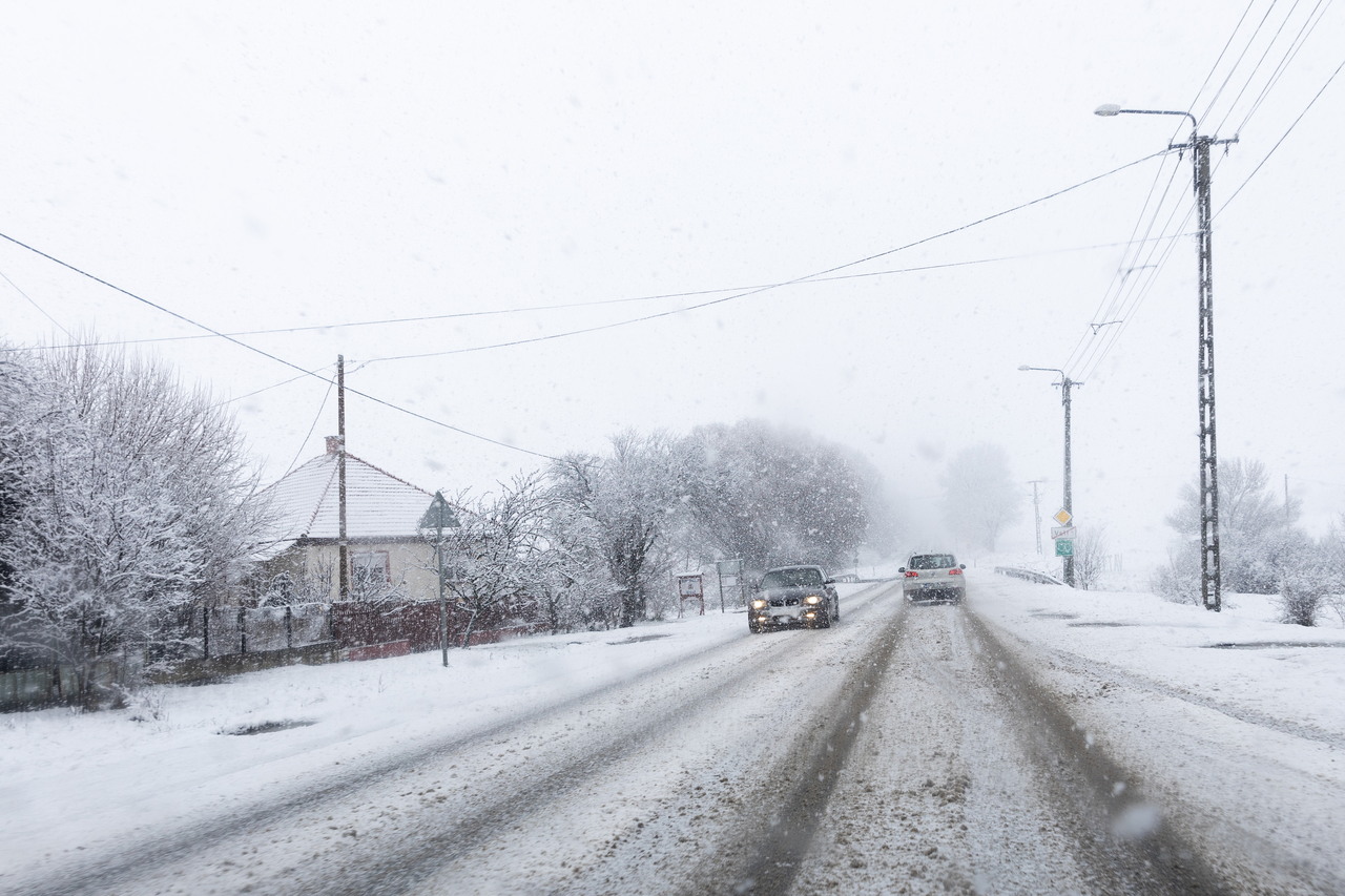Hungary winter freezing rain weather forecast snow