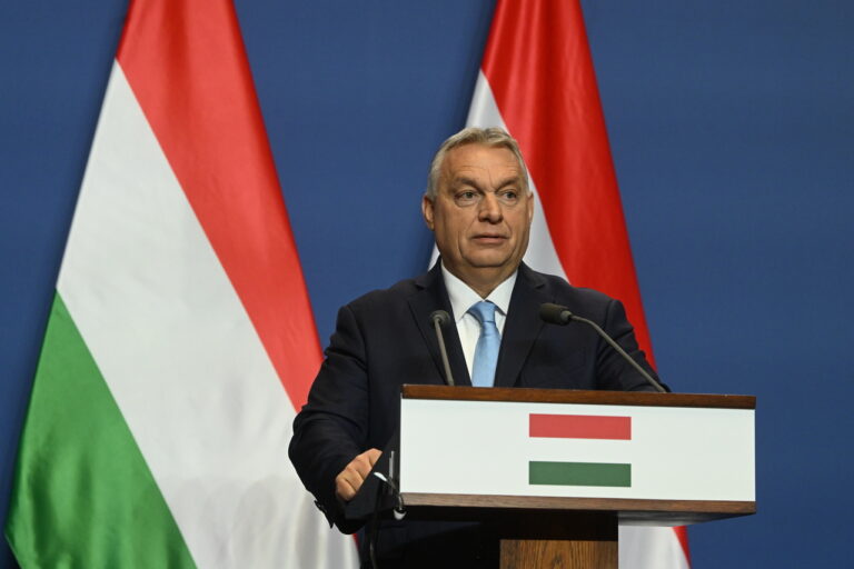 Orbán corruption survey