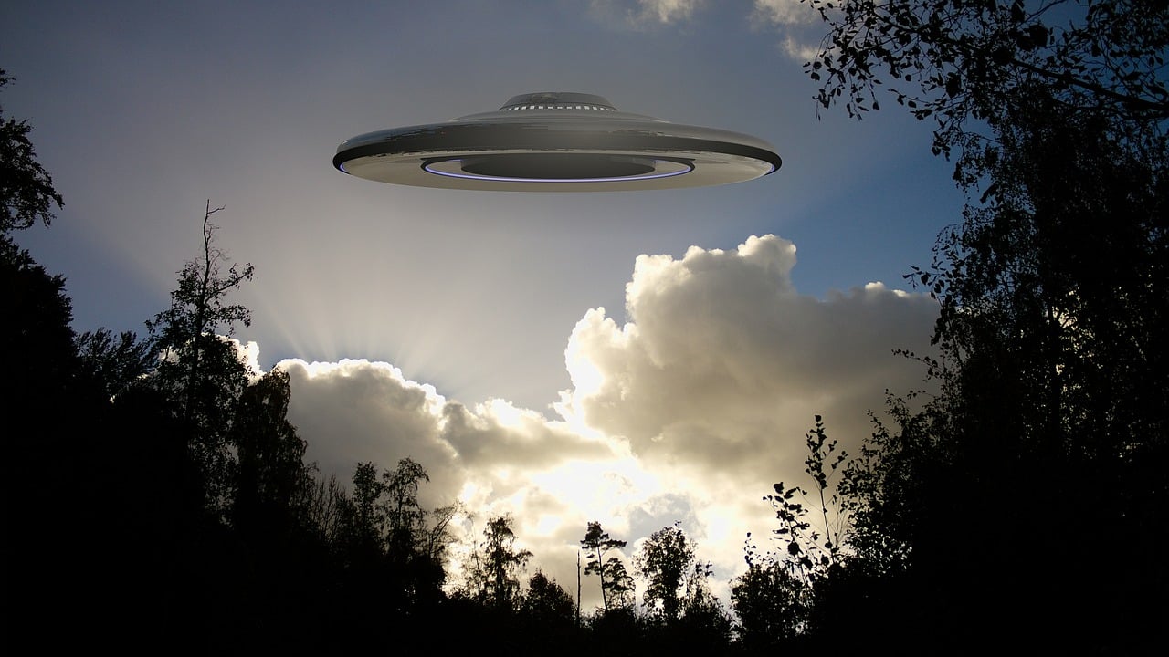 UFO Pentagon aliens Roswell