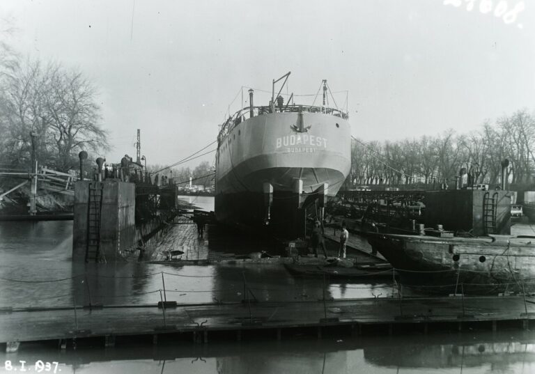 Budapest ship