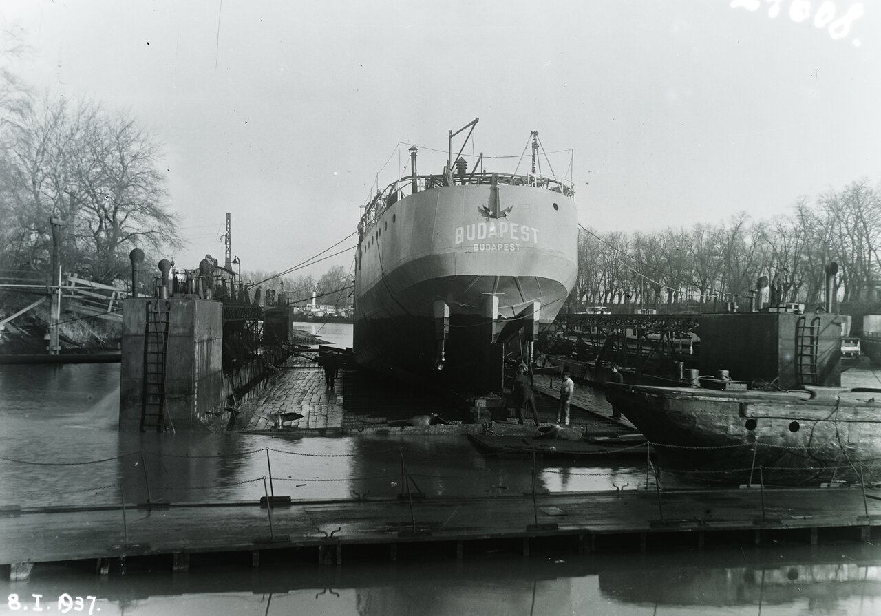 Budapest ship