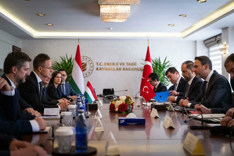 FM Szijjártó Türkiye peace efforts