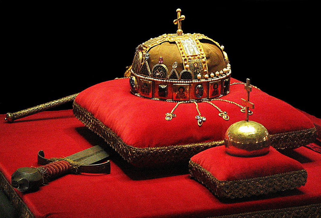 Holy Crown of Hungary Habsburgs alteration coronation regalia