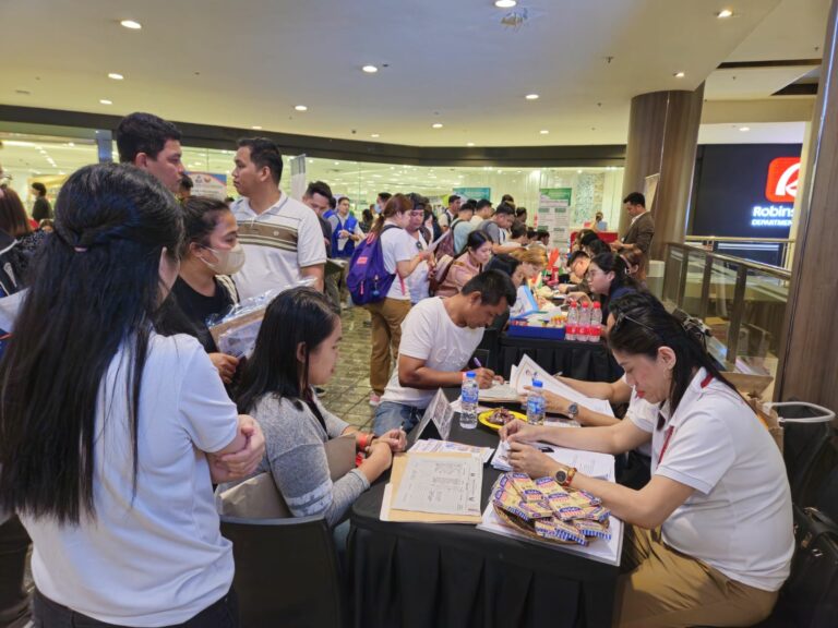 Manila job fair Hungarian jobs Filipino workers the Philippines