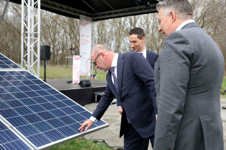 New investments battery industry MOL
