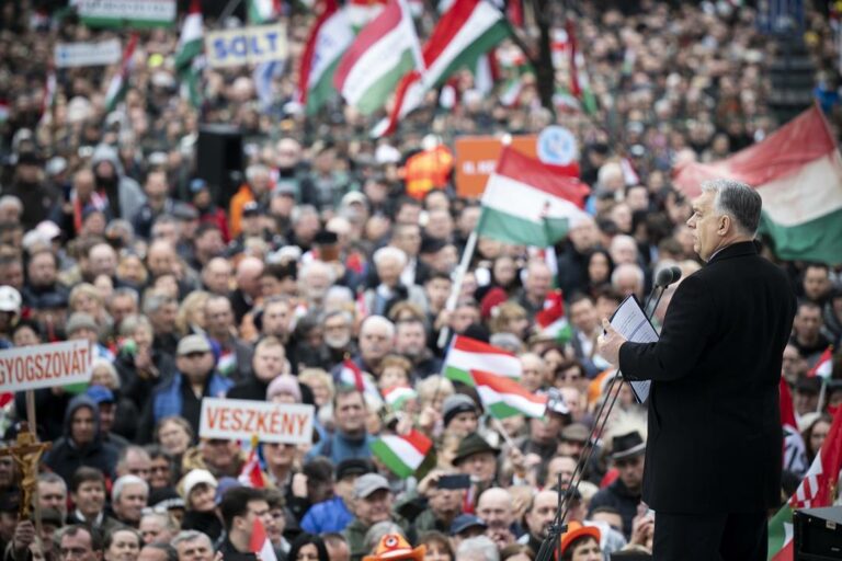 PM Orbán talks about bug-like journalists, politicians, judges, who must be cleaned up hungary news
