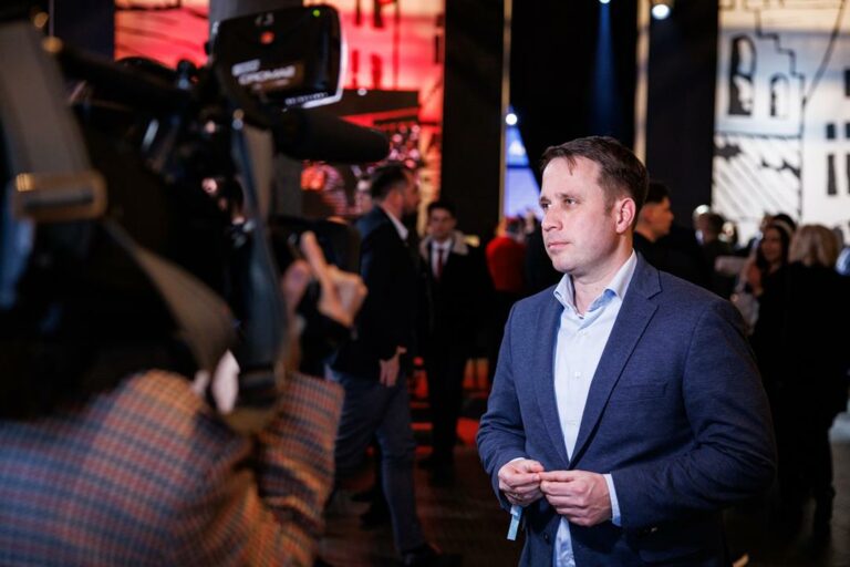 Péter Magyar Csaba Dömötör grand coalition (Copy) ukraine tisza party