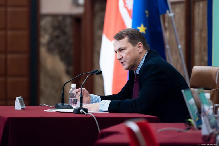 Poland's foreign minister Radoslaw Sikorski