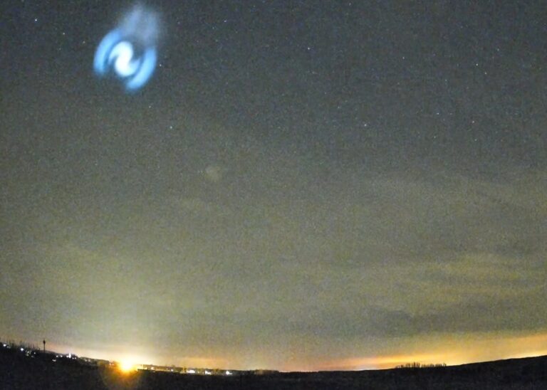 This is how Elon Musk's rocket shone in the sky over Hungary - VIDEO