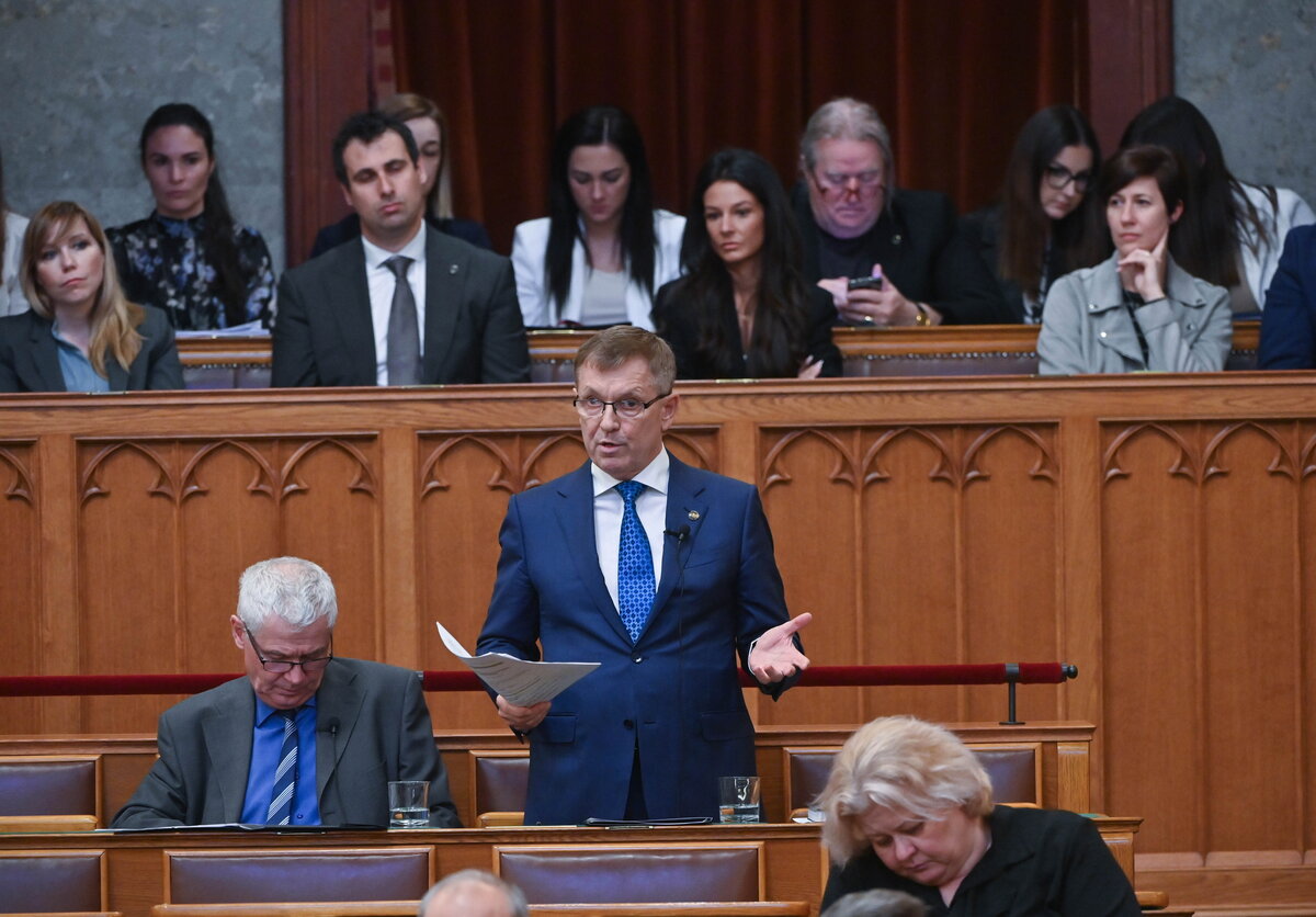 malfeasance scandal of the Hungarian National Bank foundation Matolcsy György