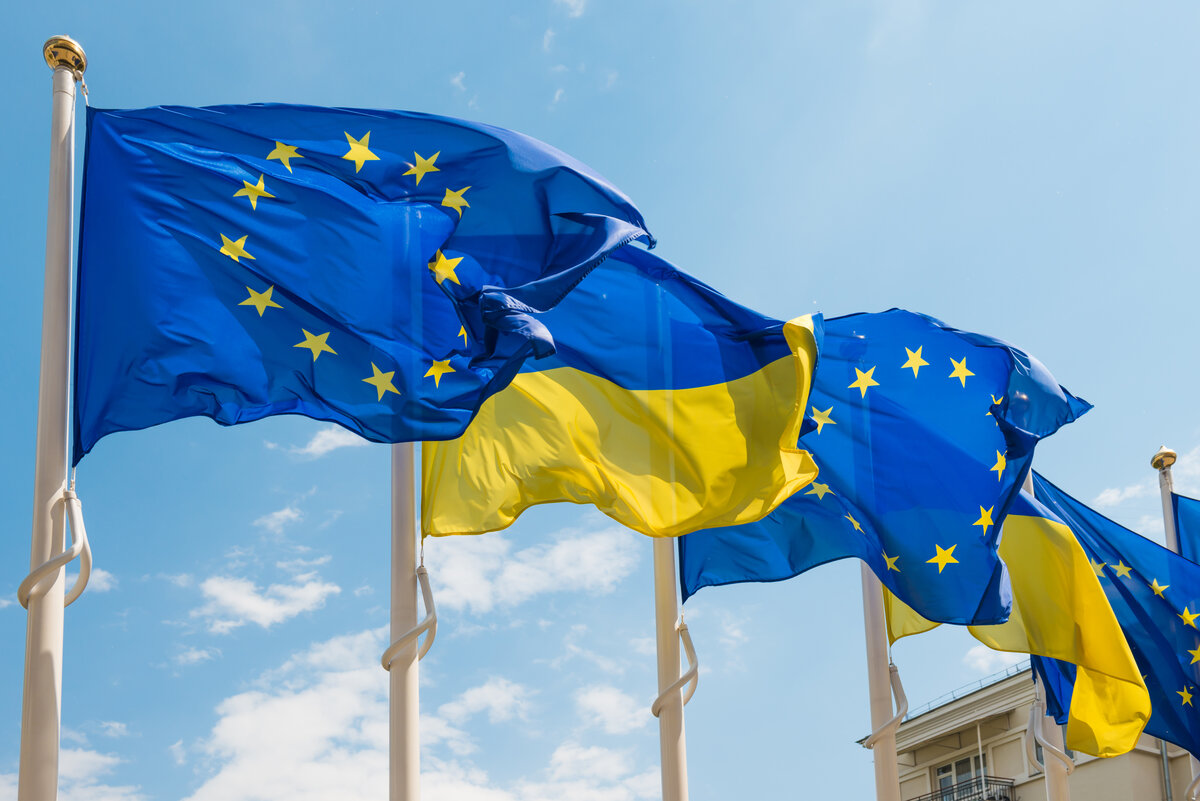 Ukraine and EU flags budget