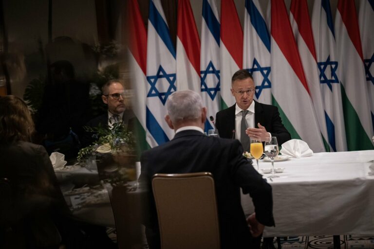 FM Szijjártó and Netanyahu working breakfast