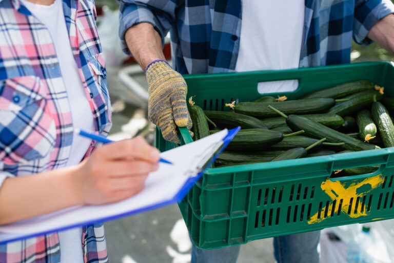 Filipino guest workers agriculture job market