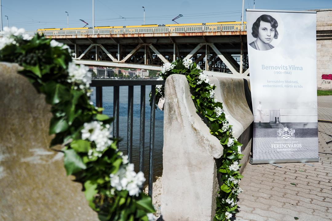 Holocaust victims commemorated, new memorial inaugurated in Budapest