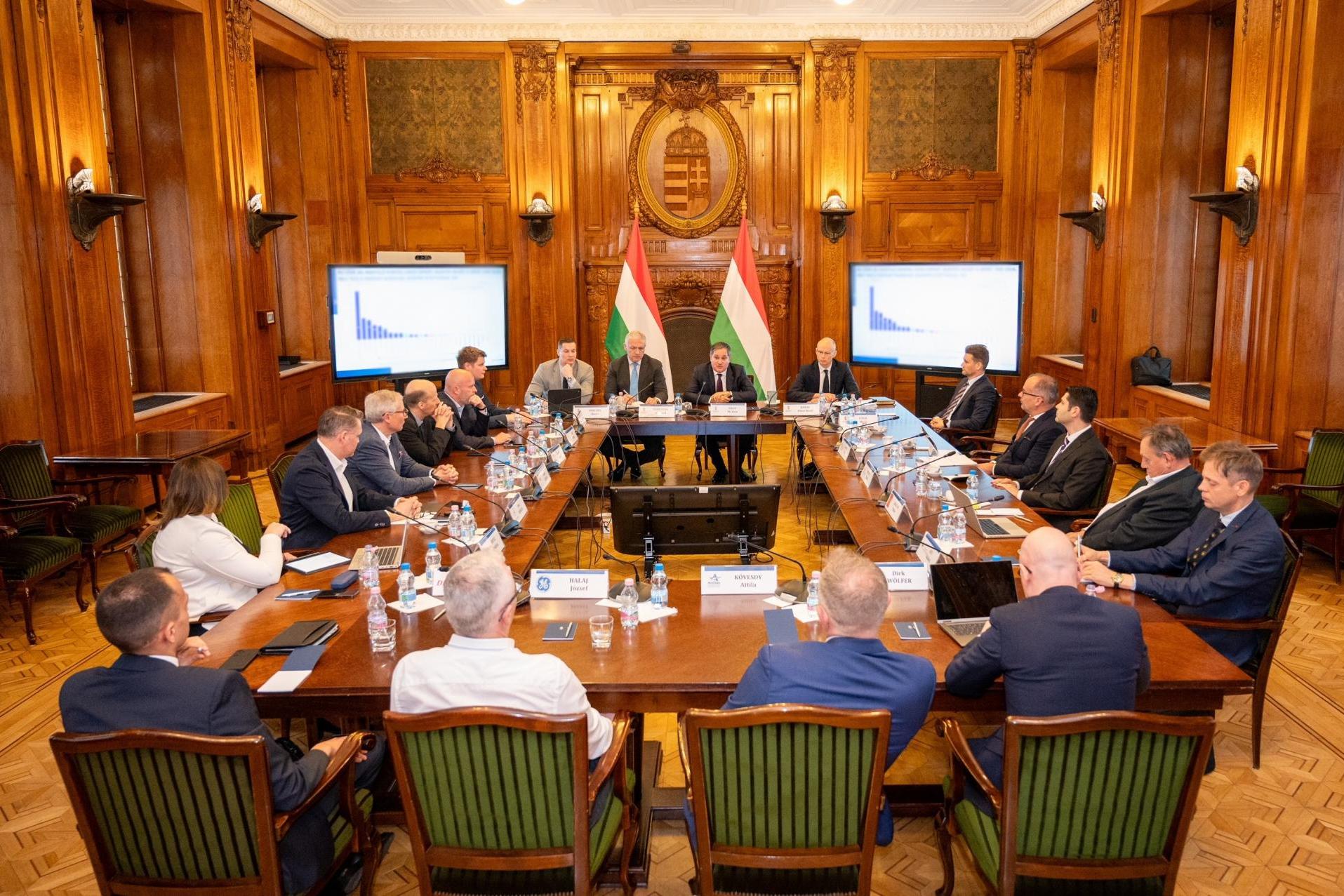 Hungarian Chambers of Commerce Consultative Forum focus on US tariff measures