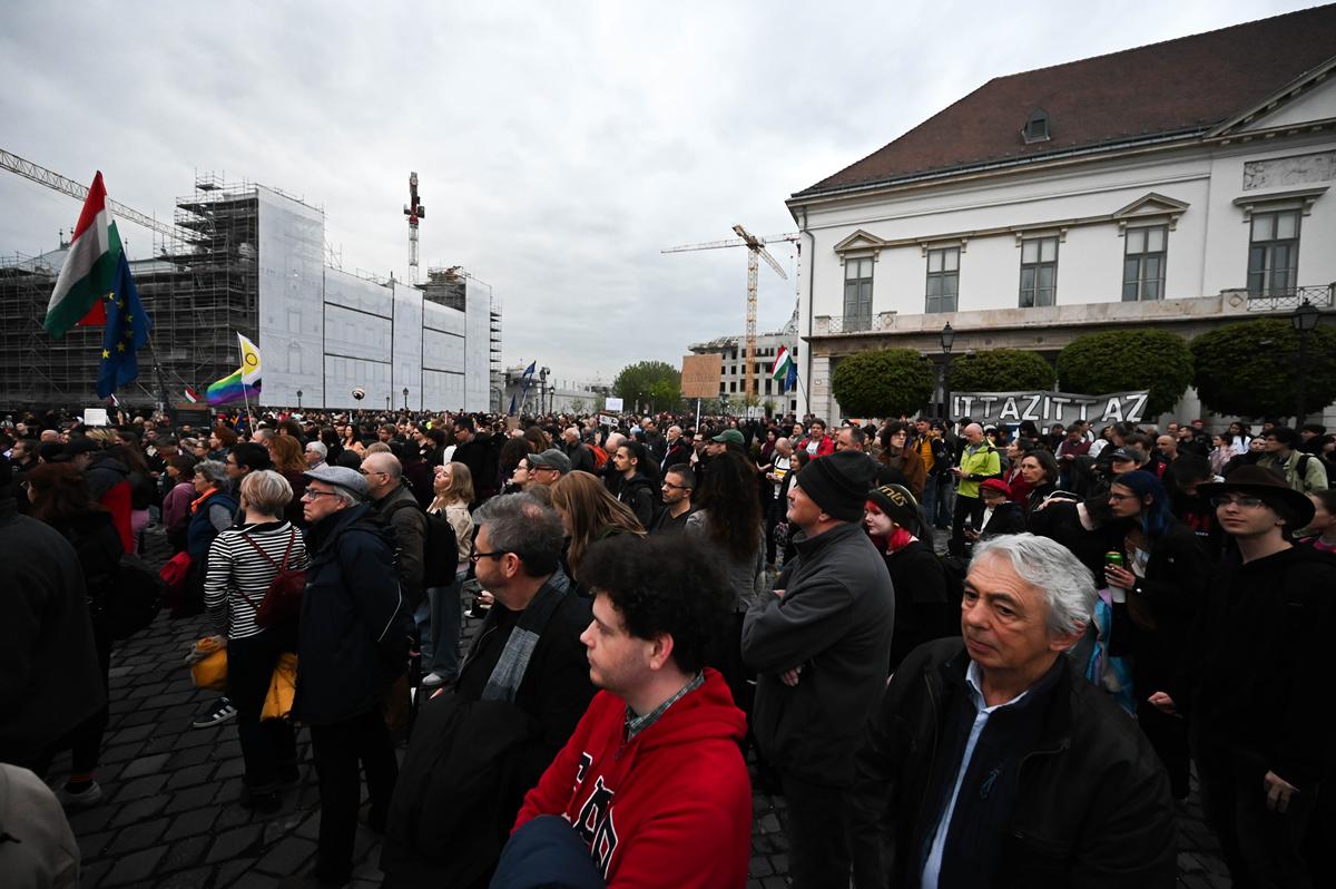 Marathon protest against the restrictions on the right of assembly in Budapest