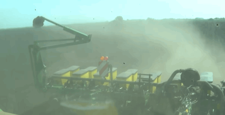 Hungarian farmers Mediterranean crops bone-dry soil