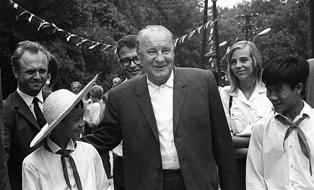 Janos Kadar Csilleberc 1973
