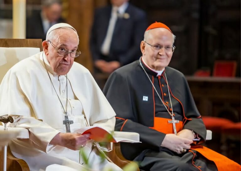 Pope Francis and Cardinal Erdő