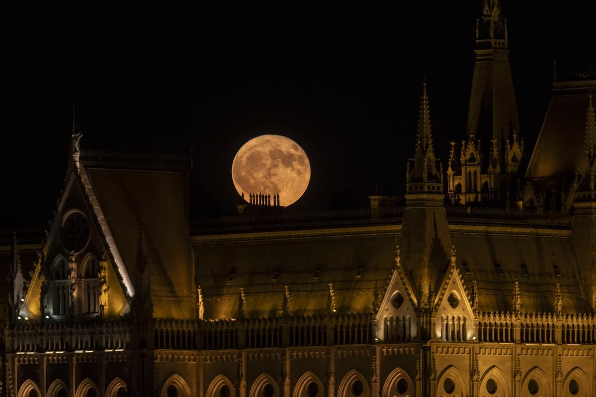 Budapest moon hungary