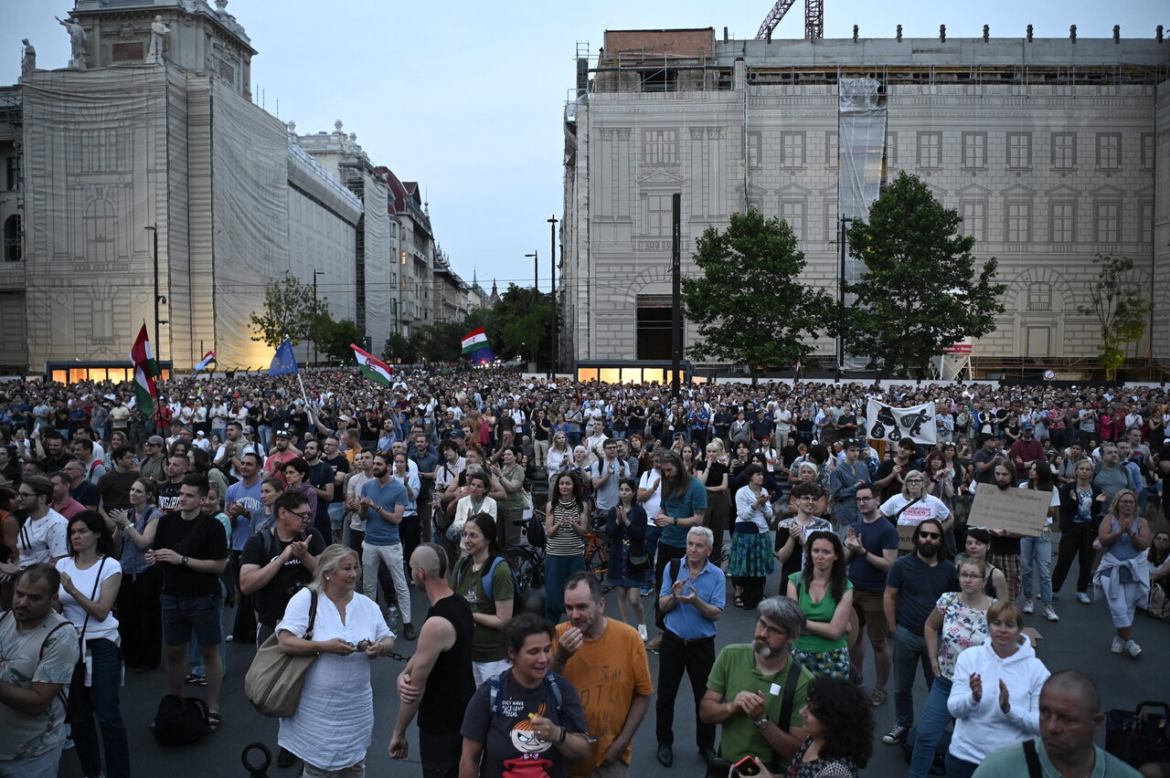 Budapest protest Orbán govt
