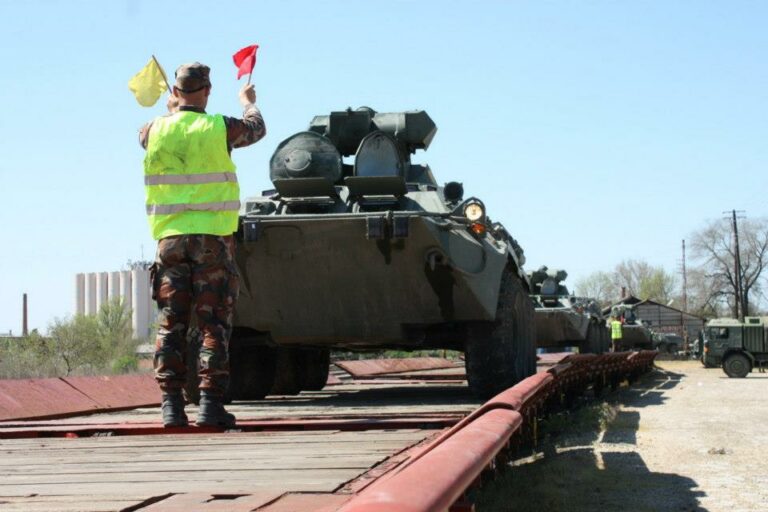 Hungarian BTR armoured vehicles to Serbia