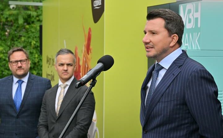 Wealthiest Hungarian's bank to pay compensation for Google-fraud-type phishing attack victims (Copy)