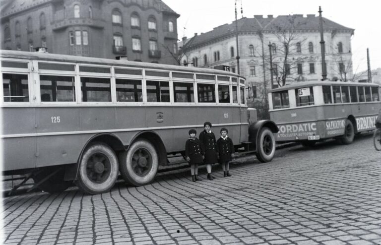 bus chain bridge