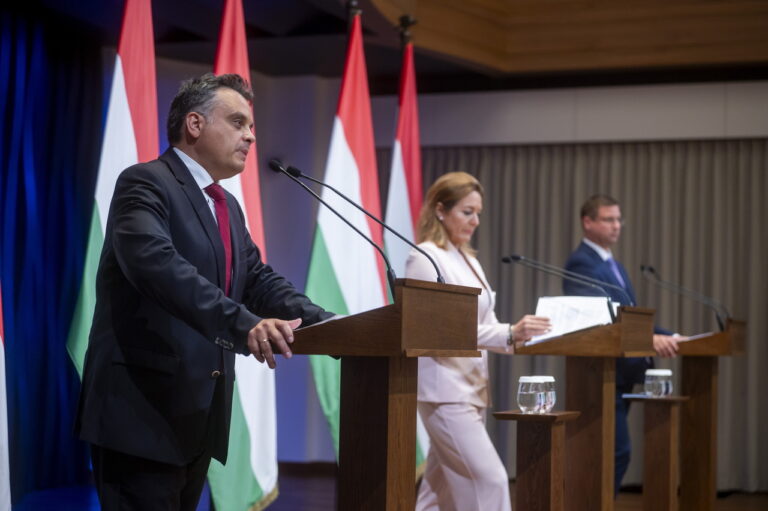 hungarian government briefing ukraine war economy