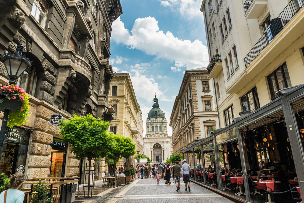 Budapest real estate apartment housing market