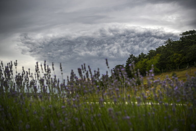 thunderstorm clouds alert weather hungary